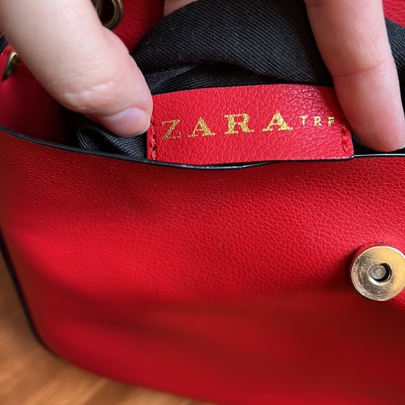 Zara TRF crossbody red handbag - Picture 3 of 6